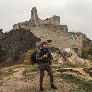 Meet your Posher, Dex.